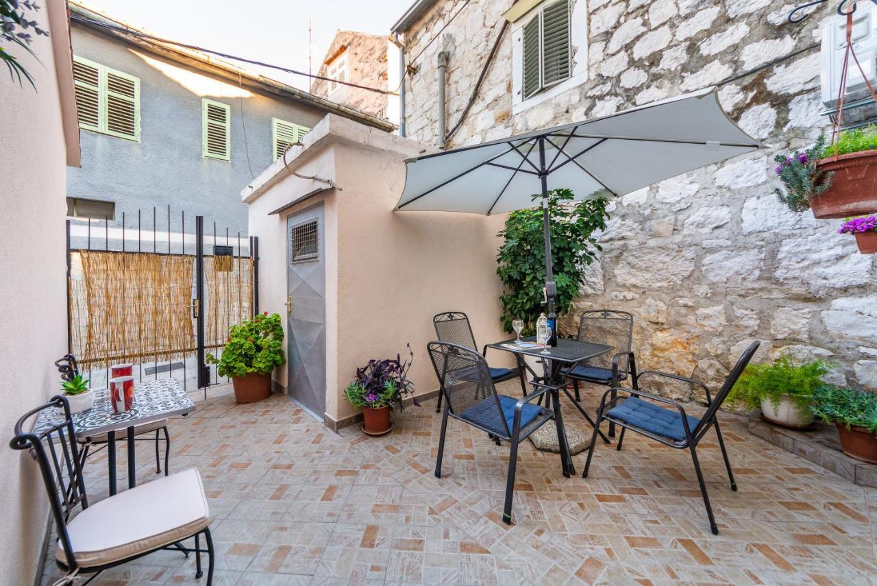 Guesthause Arbor Appartement Split Buitenkant foto