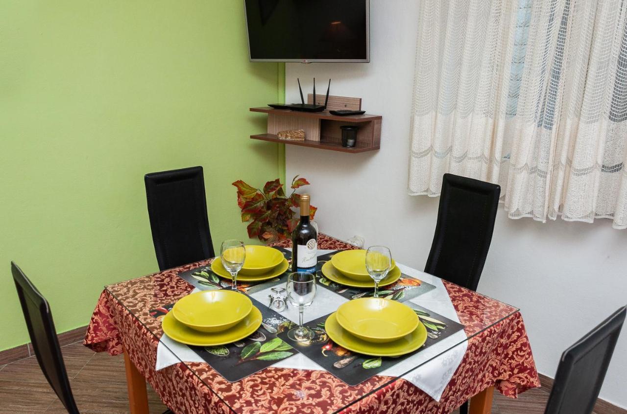 Guesthause Arbor Appartement Split Buitenkant foto